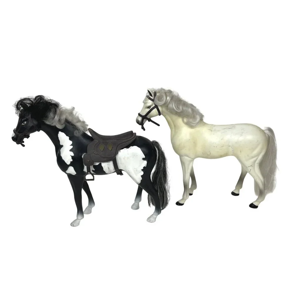 Black & White Pinto Horse & White Horse Kid Kore Plastic Toy Bridle & Saddle